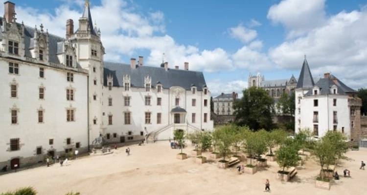 Christmas on the Loire (port-to-port cruise) - CroisiEurope River Cruises 2
