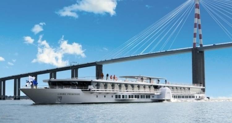 Christmas on the Loire (port-to-port cruise) - CroisiEurope River Cruises 6