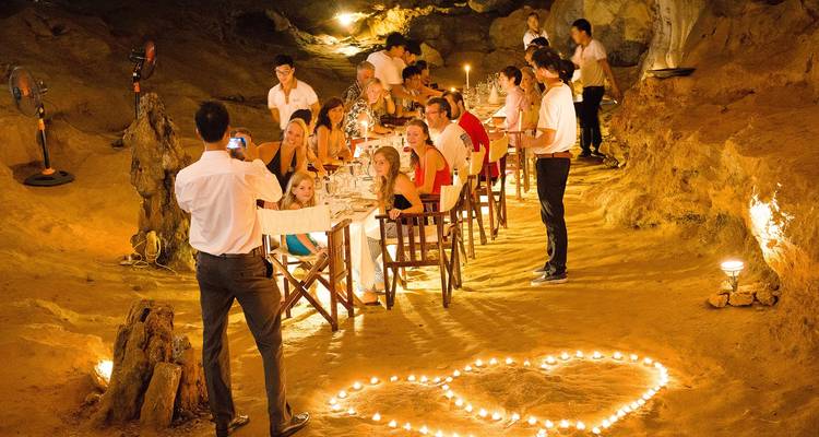Viaje de 14 días a Vietnam de luna de miel Romántica y Ampliación a la isla de Phu Quoc - Legend Travel Group 7