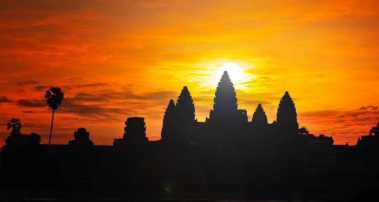 Vietnam y Camboya esenciales: una aventura económica de 19 días - Legend Travel Group 6