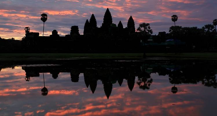Vietnam y Camboya esenciales: una aventura económica de 19 días - Legend Travel Group 10