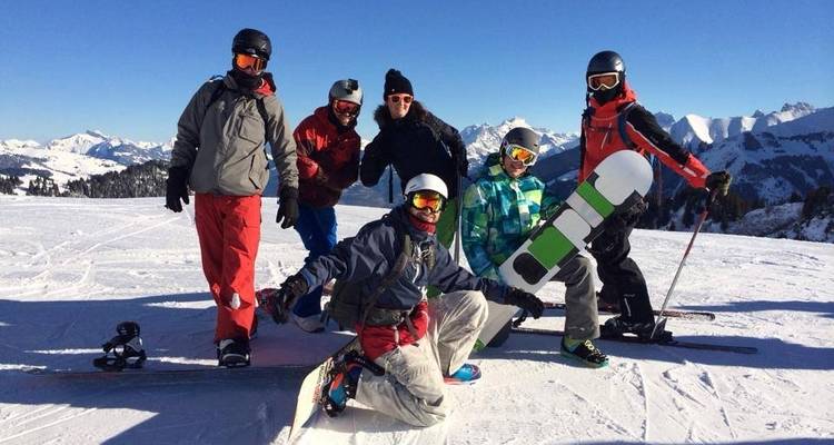 Skiing / Snowboarding holiday, perfect for solo travellers - the HOFNAR experience 3