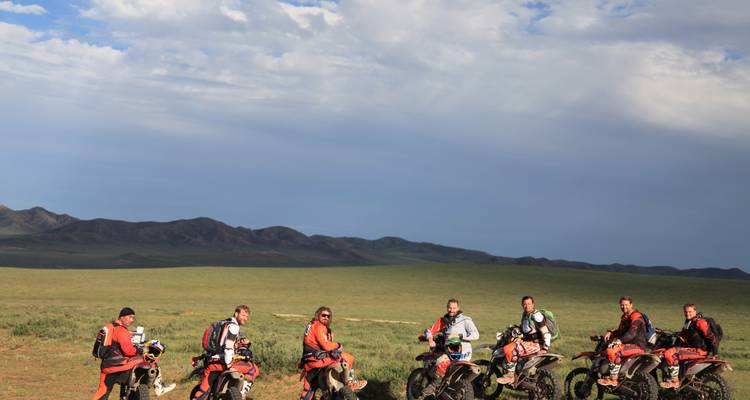 Chute d'eau d'Orkhon - Circuit d'aventure enduro - Nomadic Off Road 10
