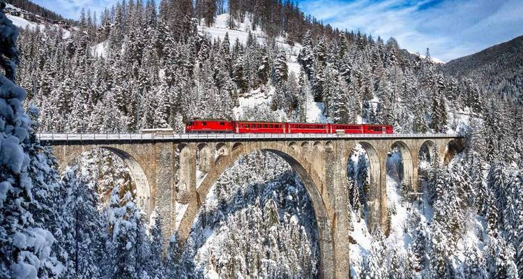 Wonders of Northern Italy with Bernina Train from Milan - Soleto Travel 8
