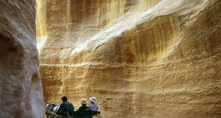 Petra, Wadi Rum and Dead Sea 4 days - Booking Tours 8