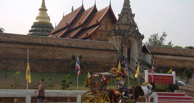 Sentiers et pierres précieuses du Siam, excursion en petit groupe - Destination Services Thailand 10