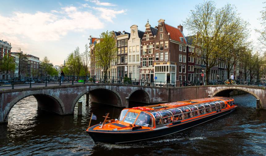 Europa Magnífica 2026 Início em Amsterdã, Fim em Budapeste (16 destinos) — 1