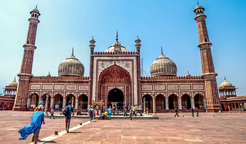 Golden Triangle Tour with Varanasi — 1