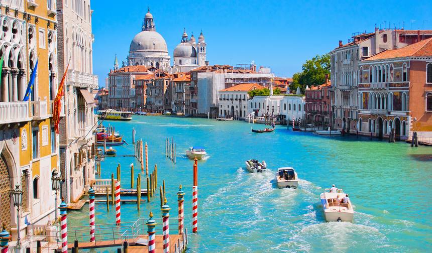 ローマ発 イタリアのクラシックツアー — 1