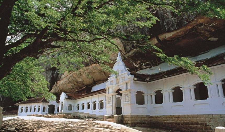 Sri Lanka: Tea, Temples & Safari, Private Tour — 1