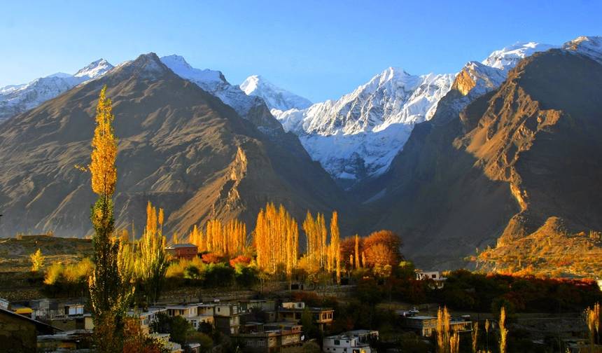 Hunza & Phandar Valley 紅葉ツアー - パキスタン — 1