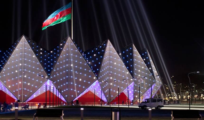 Descoberta do Azerbaijão em uma Semana (8D/7N) — 1