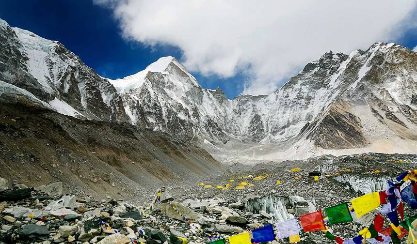 Trekking do Bazy pod Mount Everest i powrót helikopterem — 1