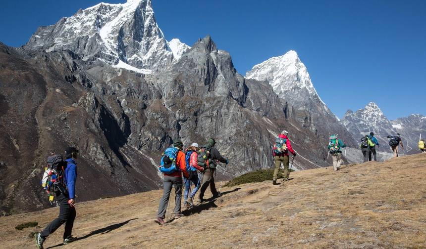 Trekking Luxuoso ao Acampamento Base do Everest com Retorno de Helicóptero — 1