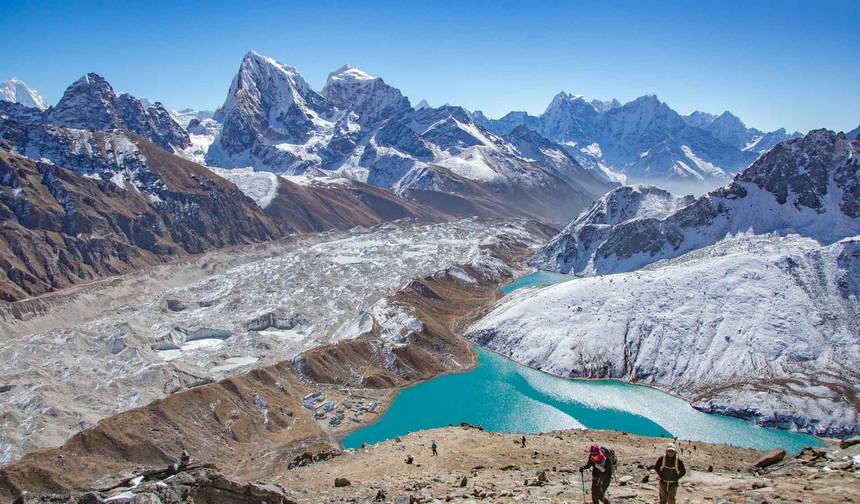 Trek Trzech Wysokich Przełęczy Everest - 19 Dni — 1