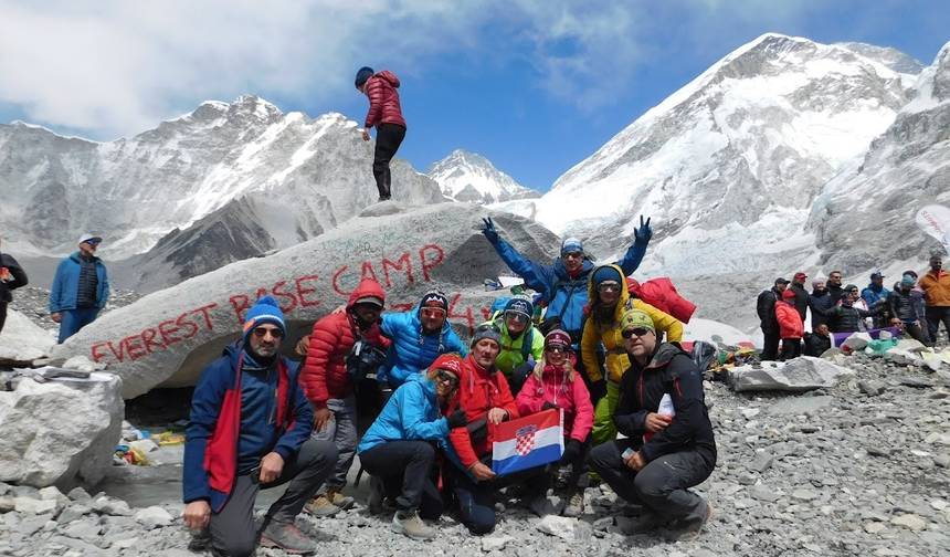Trekking ao Acampamento Base do Everest - 14 Dias — 1