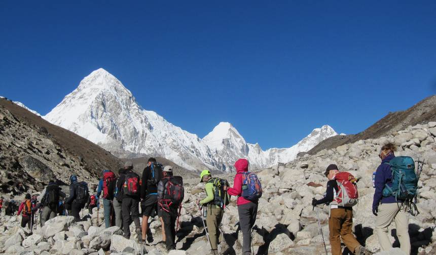 Caminhada ao Acampamento Base do Everest e Kalapathar — 1