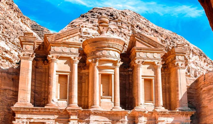 13 يومًا من أبرز معالم مصر والأردن — 1