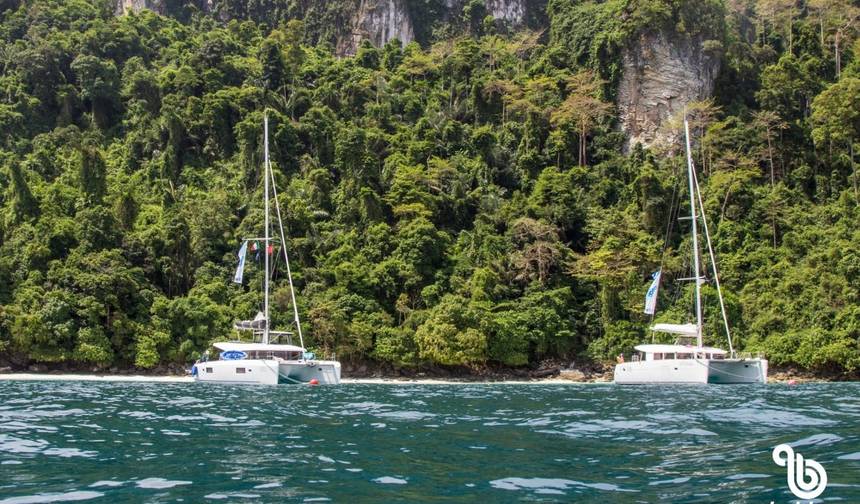 Flotilha de catamarãs: Réveillon 2025 na Tailândia — 1
