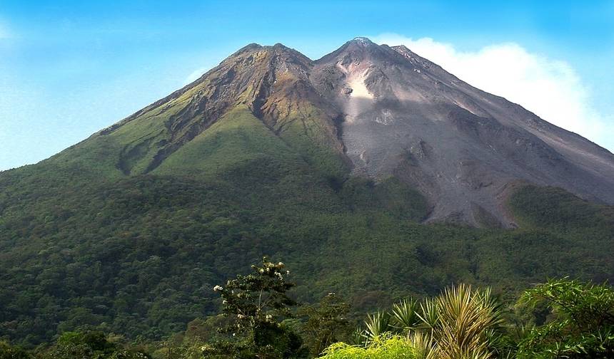 火山と川を巡るマルチスポーツ (リクエストに応じて) — 1