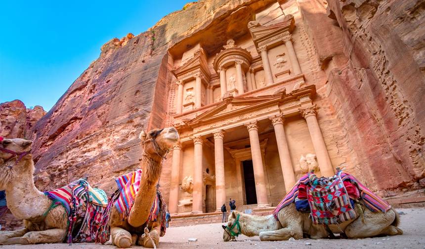 أبرز معالم الأرض المقدسة وتجربة رحلة البتراء - 9 أيام — 1
