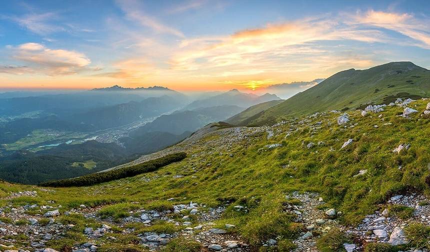 Caminhada Majestosa nas Montanhas Karavanke – Eslovênia — 1