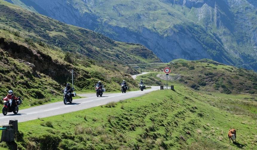 Excursão Guiada de Moto pelos Pirenéus — 1