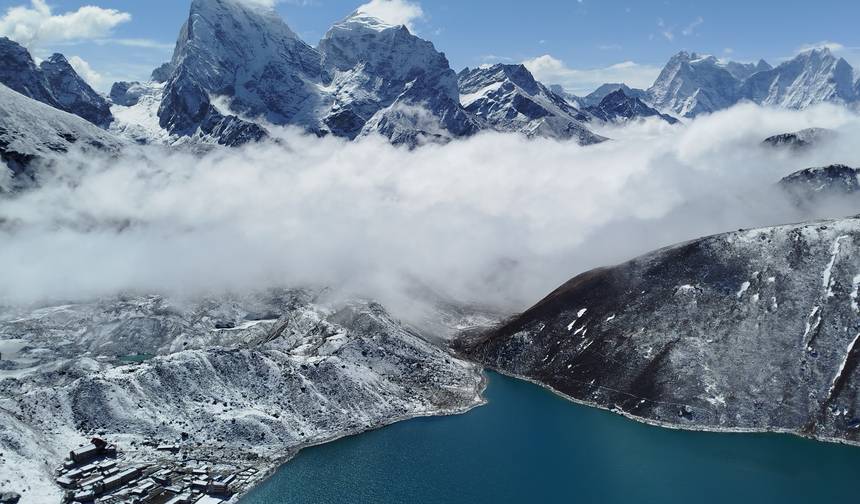 Trekking w Dolinie Gokyo — 1