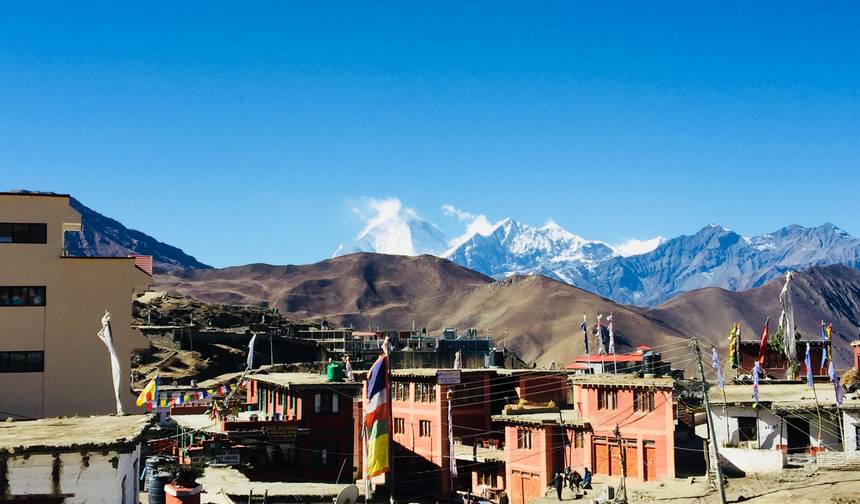 Trekking Upper Mustang — 1