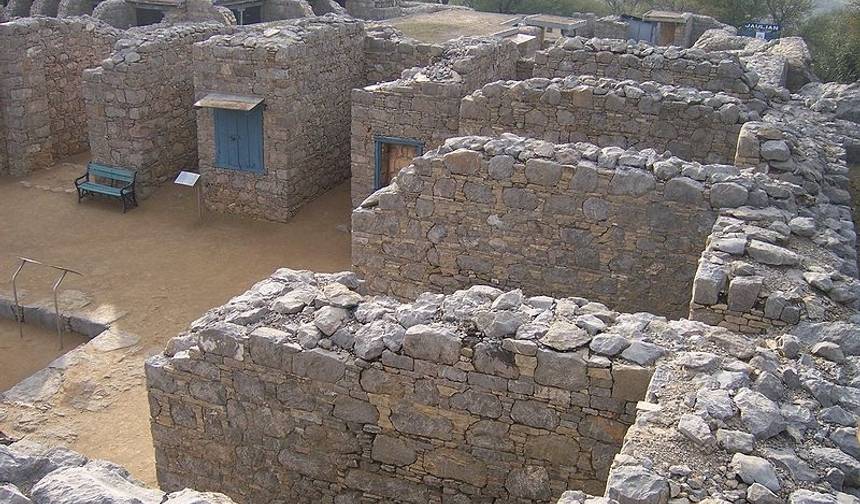 Tour de 03 Dias pela Civilização de Taxila Gandhara no Paquistão — 1