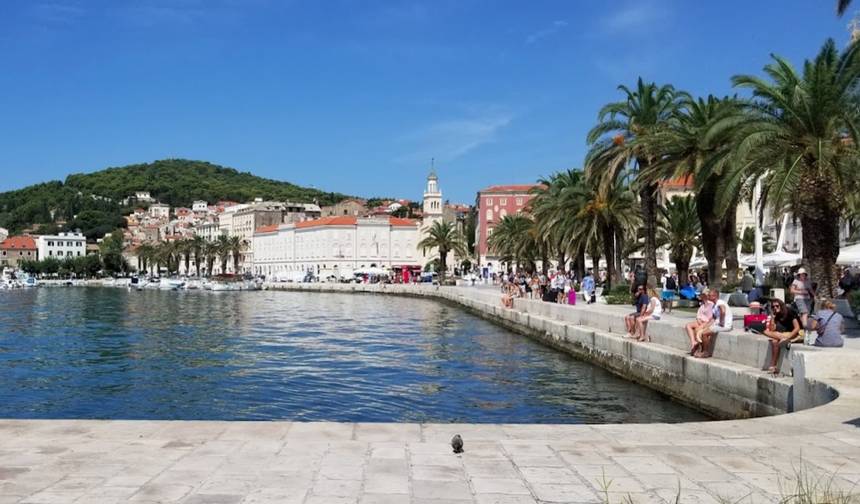 Florence To Croatia - Round-trip Transport Smart Pack — 1