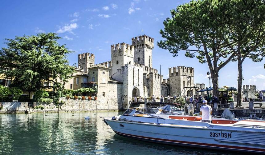 7日間 北イタリアの湖水地方とイタリアン・リビエラ周遊ツアー - ミラノ発 — 1