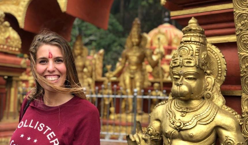Tour de 6 Dias da Vida Cativa de Seetha Amman — 1