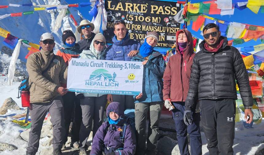 Manaslu Circuit Trekking 14 -Days — 1