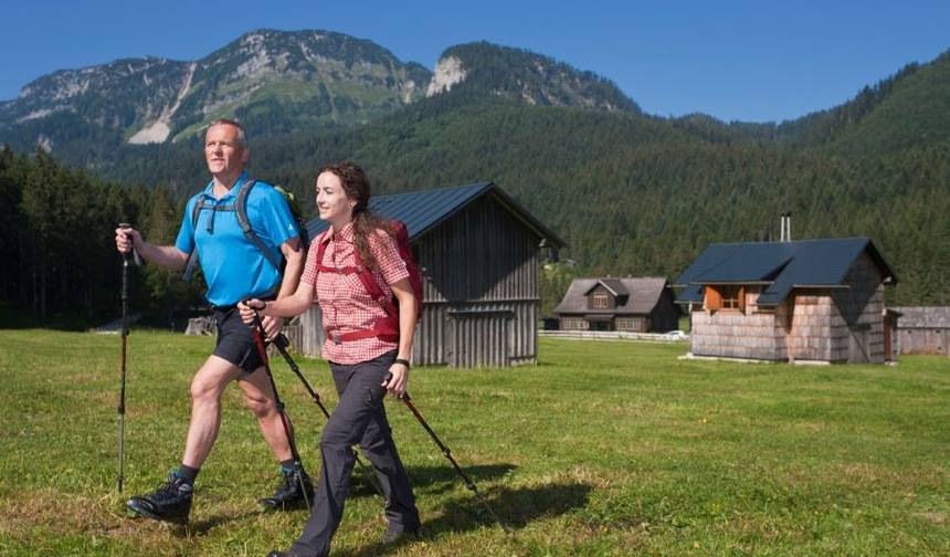 Ten Lakes Trekking Tour — 1