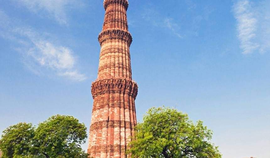Golden Triangle Tour with Varanasi  - 5 Star Hotels — 1
