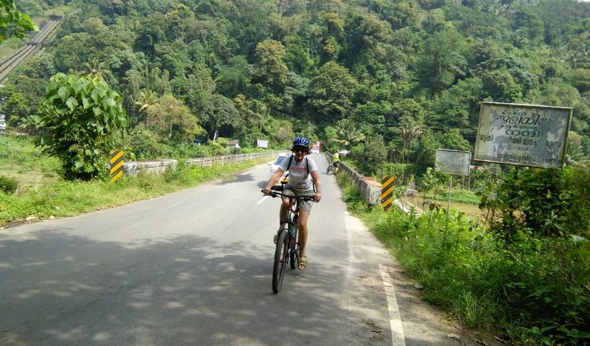 Kerala サイクリングホリデー — 1