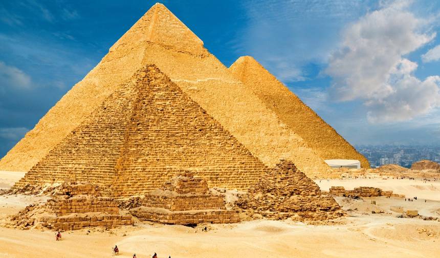 عطلة القاهرة، رحلة نيلية والغردقة — 1