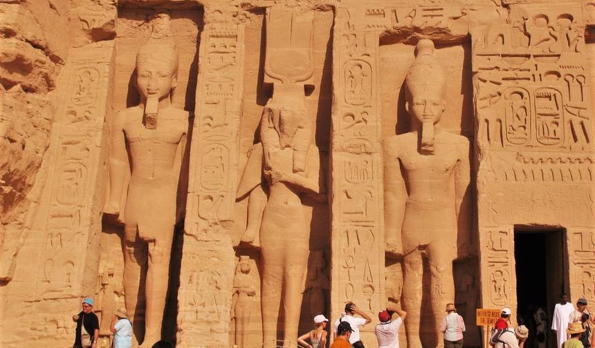 Ikoniczna wycieczka po Egipcie – Odkryj Kair, Aleksandrię, rejs po Nilu i Abu Simbel 11 dni — 1