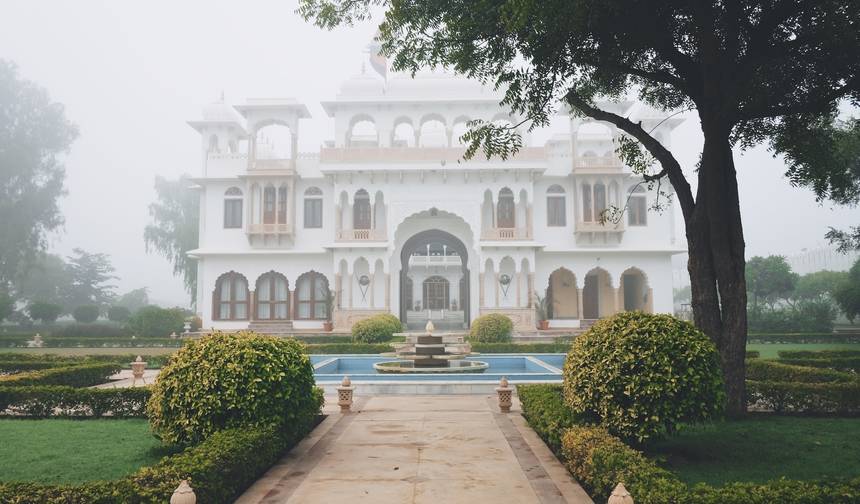 India's Best Golden Triangle with Wildlife and Royal Castle Stay — 1