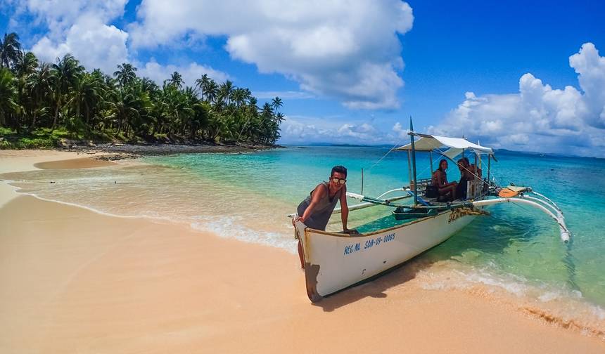 16日間フィリピン発見の旅 シアルガオ島を巡る (個人旅行) — 1
