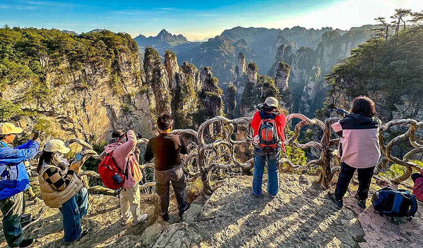 عطلة جماعية صغيرة في الصين لمدة 14 يومًا مع Zhangjiajie: فنادق فاخرة — 1
