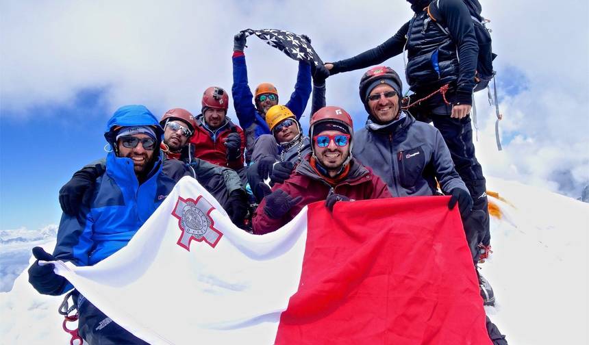 13 Days Island Peak Climbing — 1