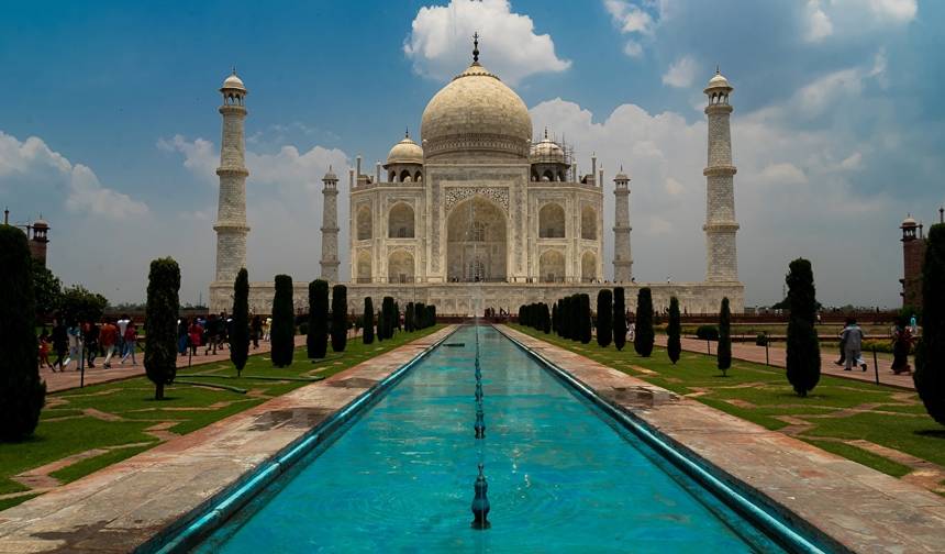 Majestatyczna nocna wycieczka do Tadż Mahal w Agrze z Delhi — 1
