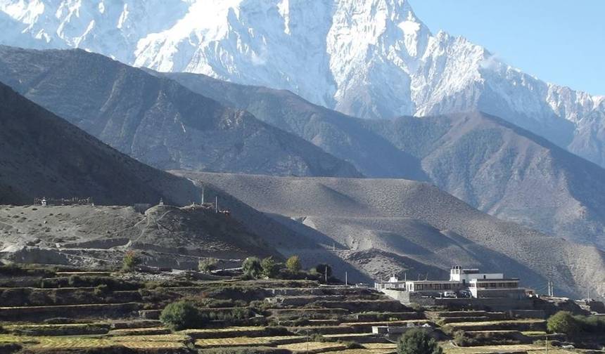 Circuito Annapurna com Trekking Narfu — 1
