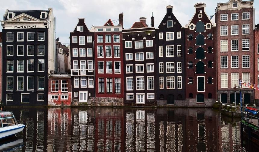 Grande Tour Europeu de Budapeste a Amsterdã — 1