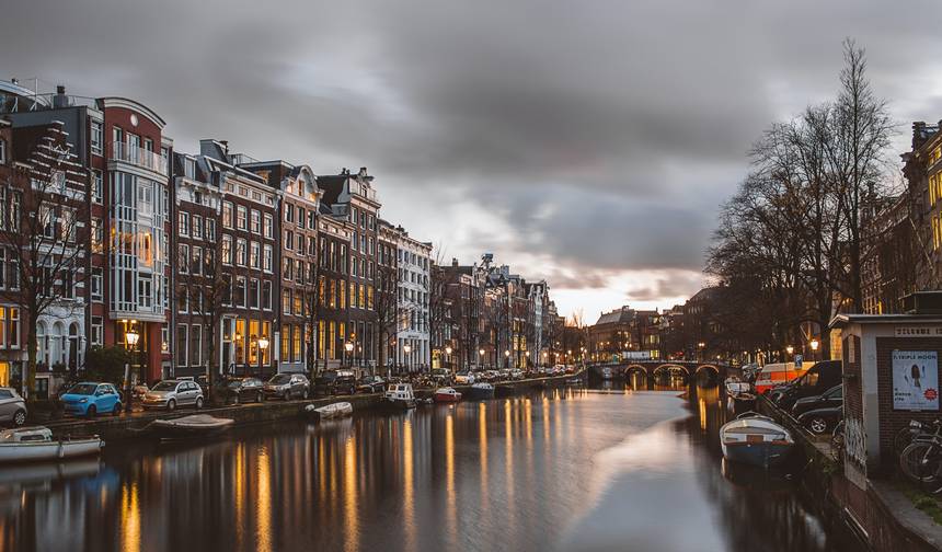 Grande Tour Europeu de Budapeste a Amsterdã — 1