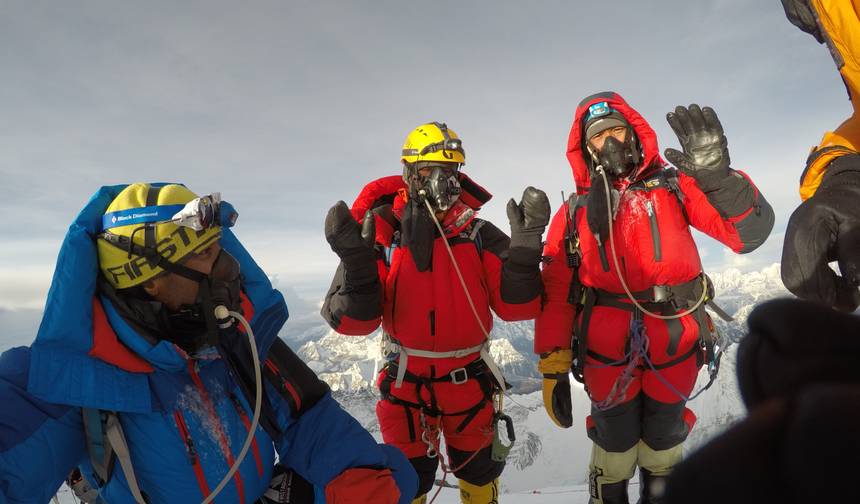 Mt. Himlung Himal Expedition  for 34 days — 1