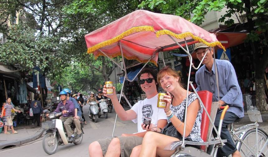 Wycieczka przesiadkowa po Hanoi: zwiedzanie, uliczne jedzenie i spacery — 1
