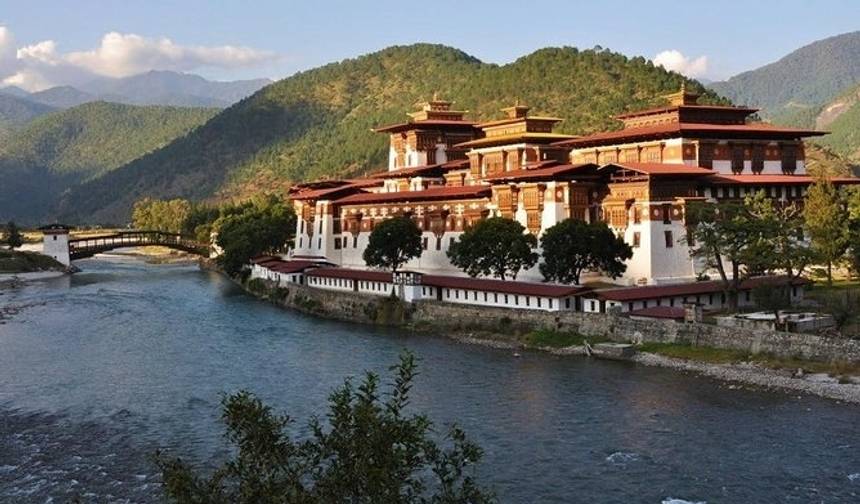 Descubra o Reino da Felicidade: Viagem de 9 Dias ao Butão e Nepal — 1